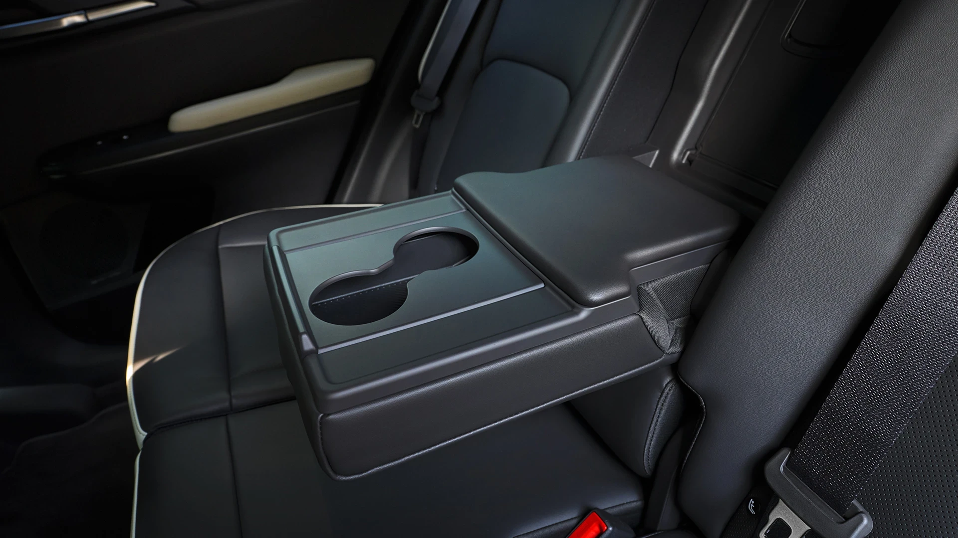 Kia EV5 Long Range AWD interiorstorage view