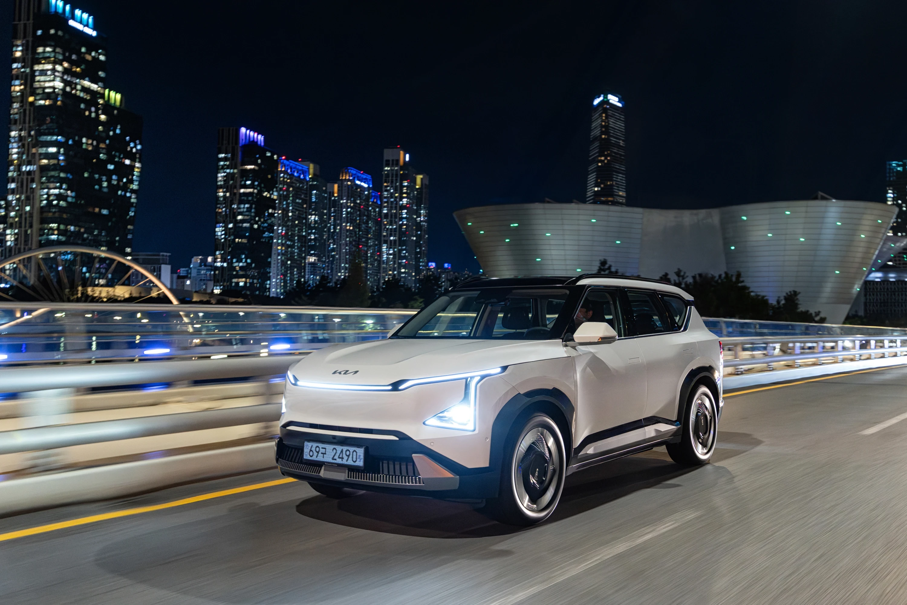 Kia EV5 Standard Range exterior view
