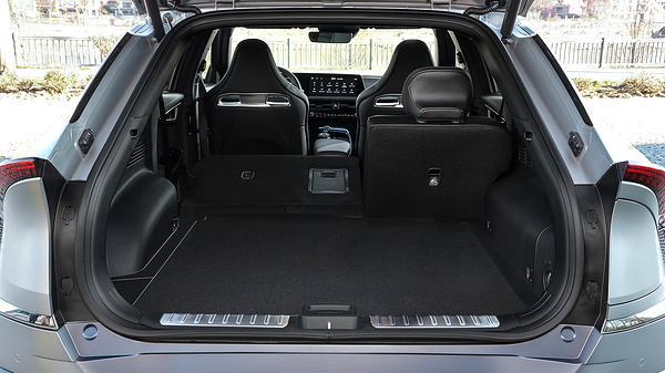 Kia EV6 GT trunk view