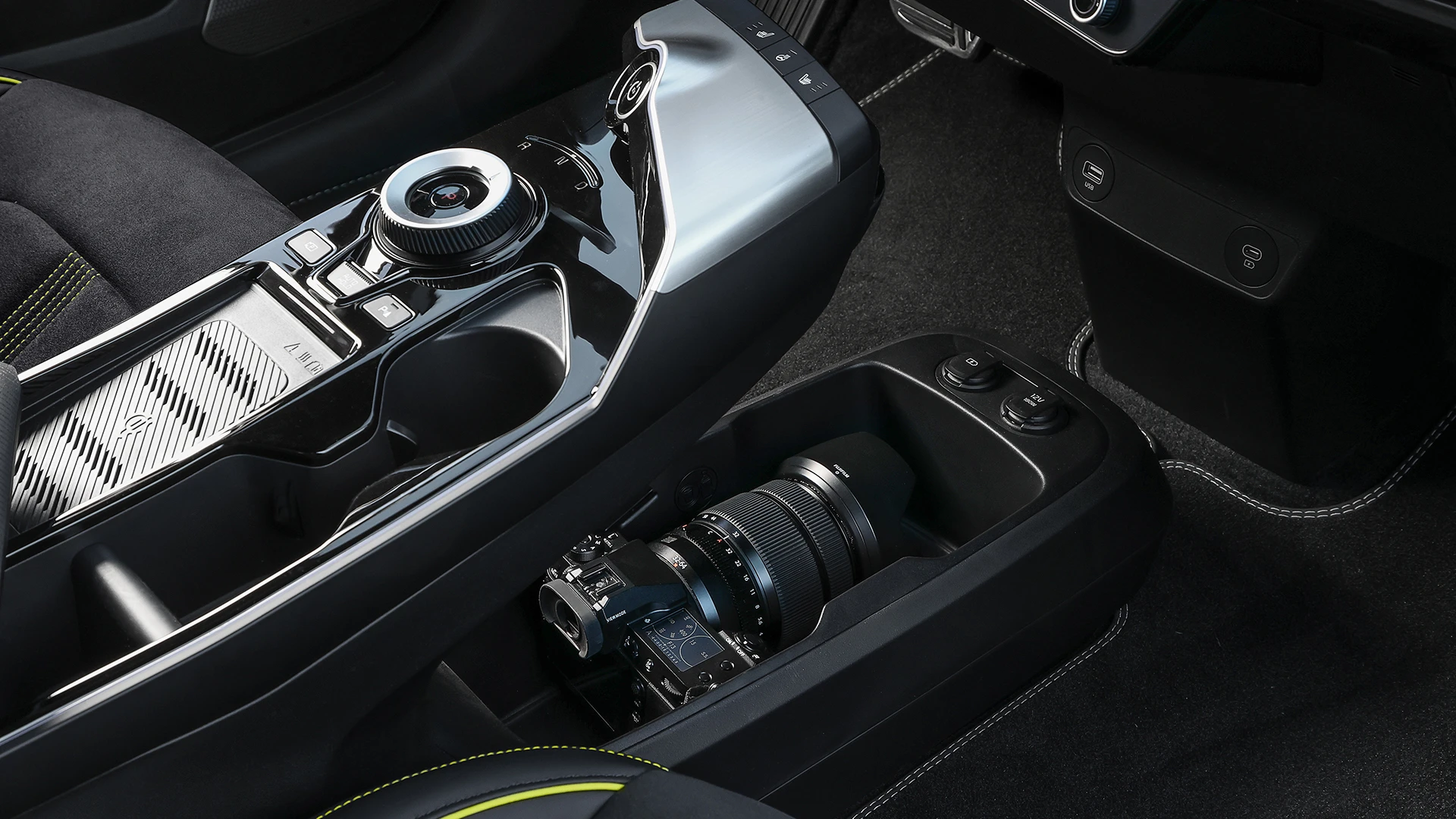Kia EV6 GT (GEN1) interior view
