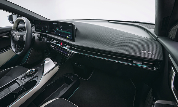 Kia EV6 Long Range AWD interior view