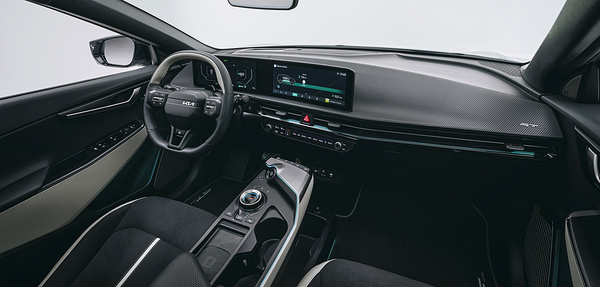 Kia EV6 Long Range AWD interior view
