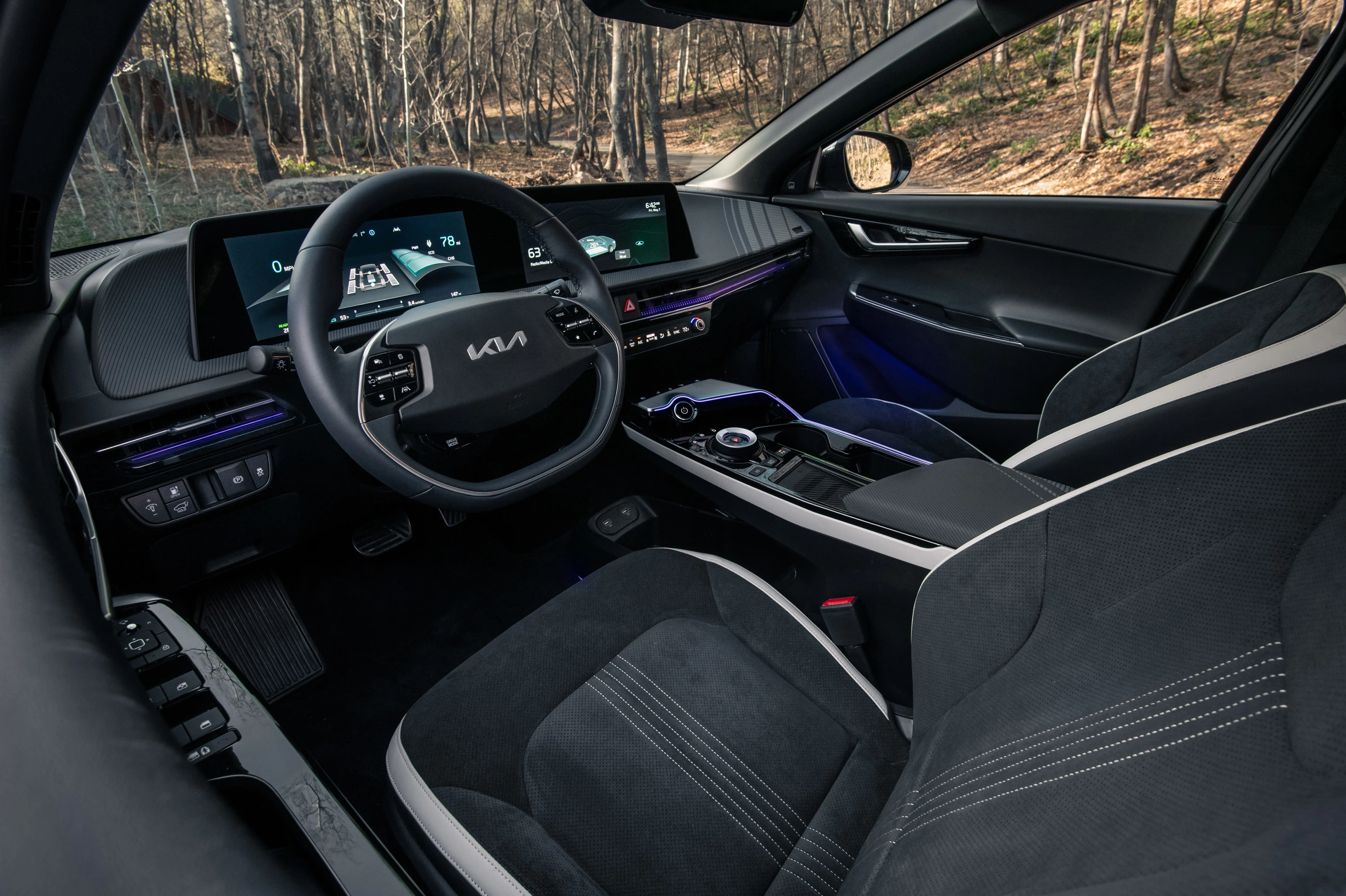 Kia EV6 Standard Range 2WD interior view