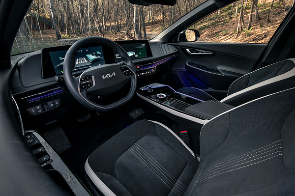 Kia EV6 Standard Range 2WD interior view