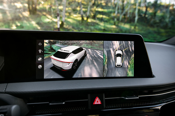Kia EV6 Standard Range 2WD screens view