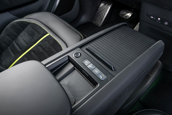 Kia EV9 GT details view
