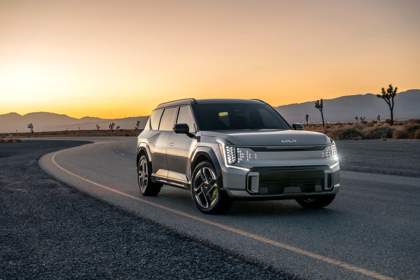 Kia EV9 GT exterior view