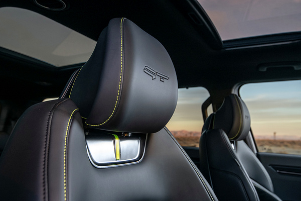 Kia EV9 GT frontseats view