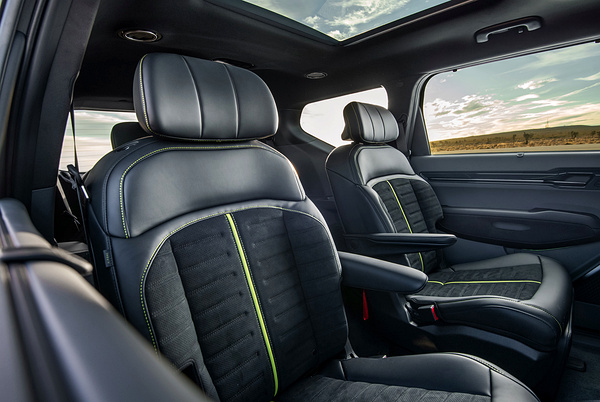 Kia EV9 GT secondrowseats view