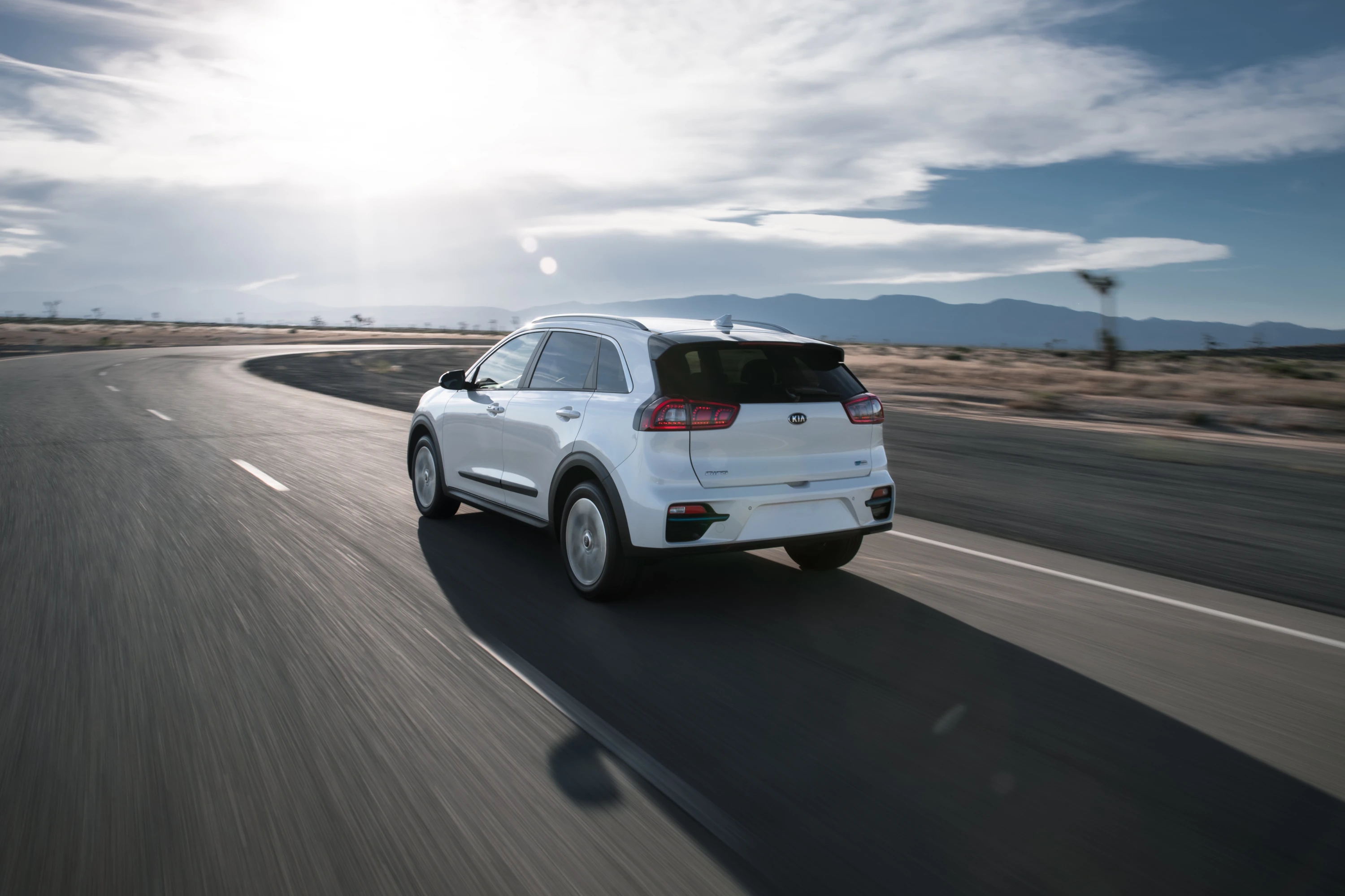 Kia e-Niro 64 kWh exterior view