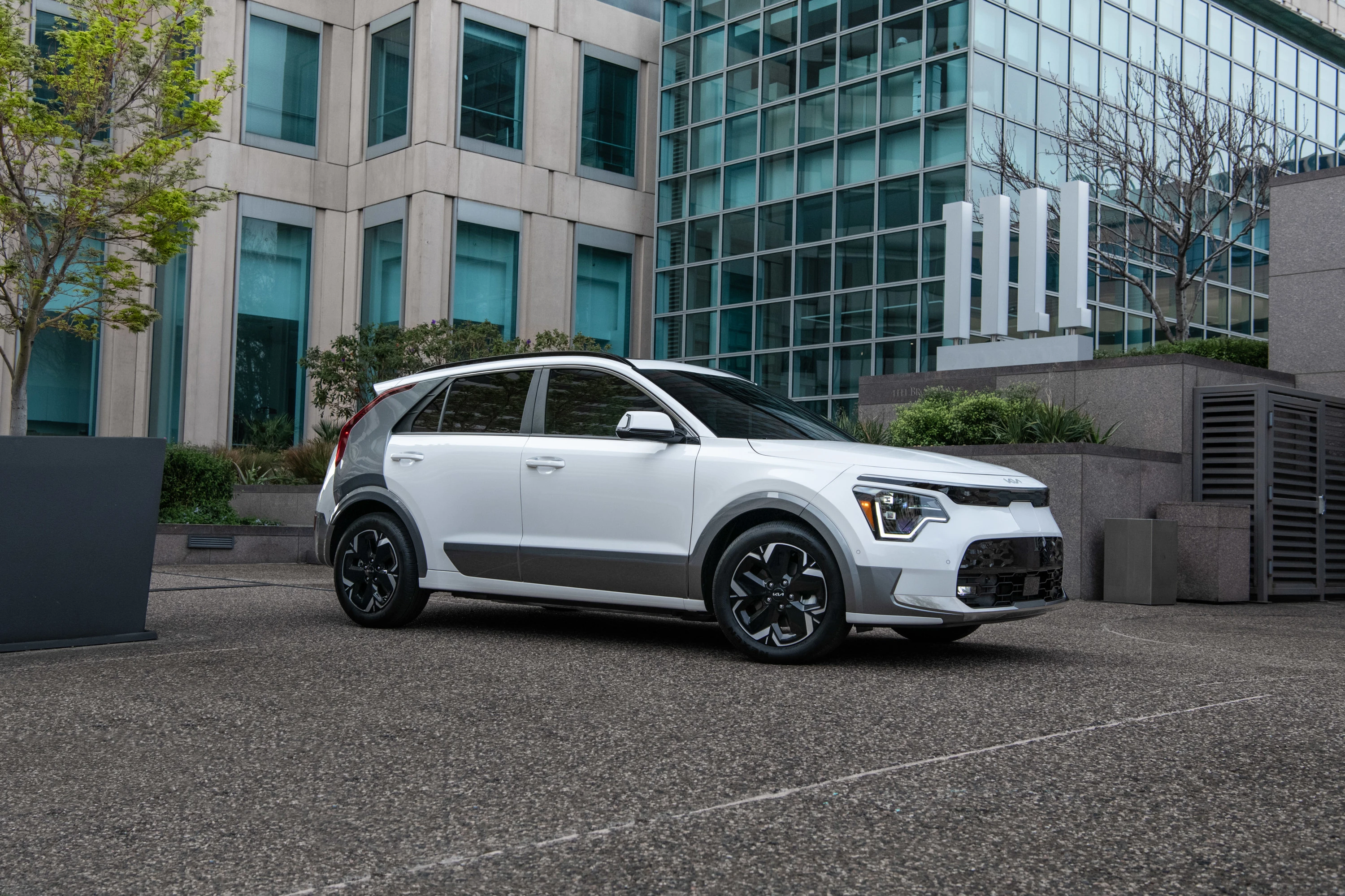 Kia Niro EV exterior view
