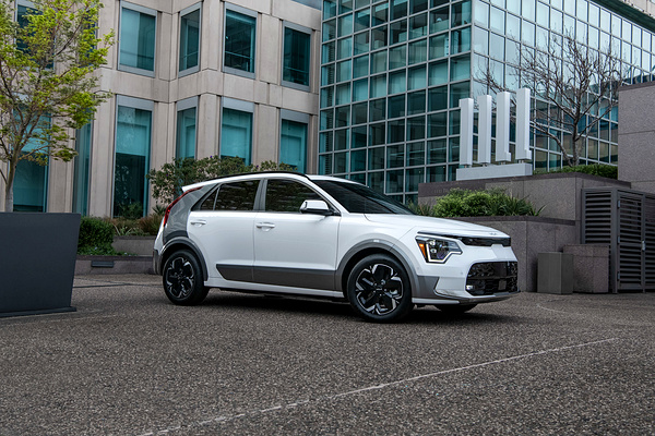 Kia Niro EV exterior view