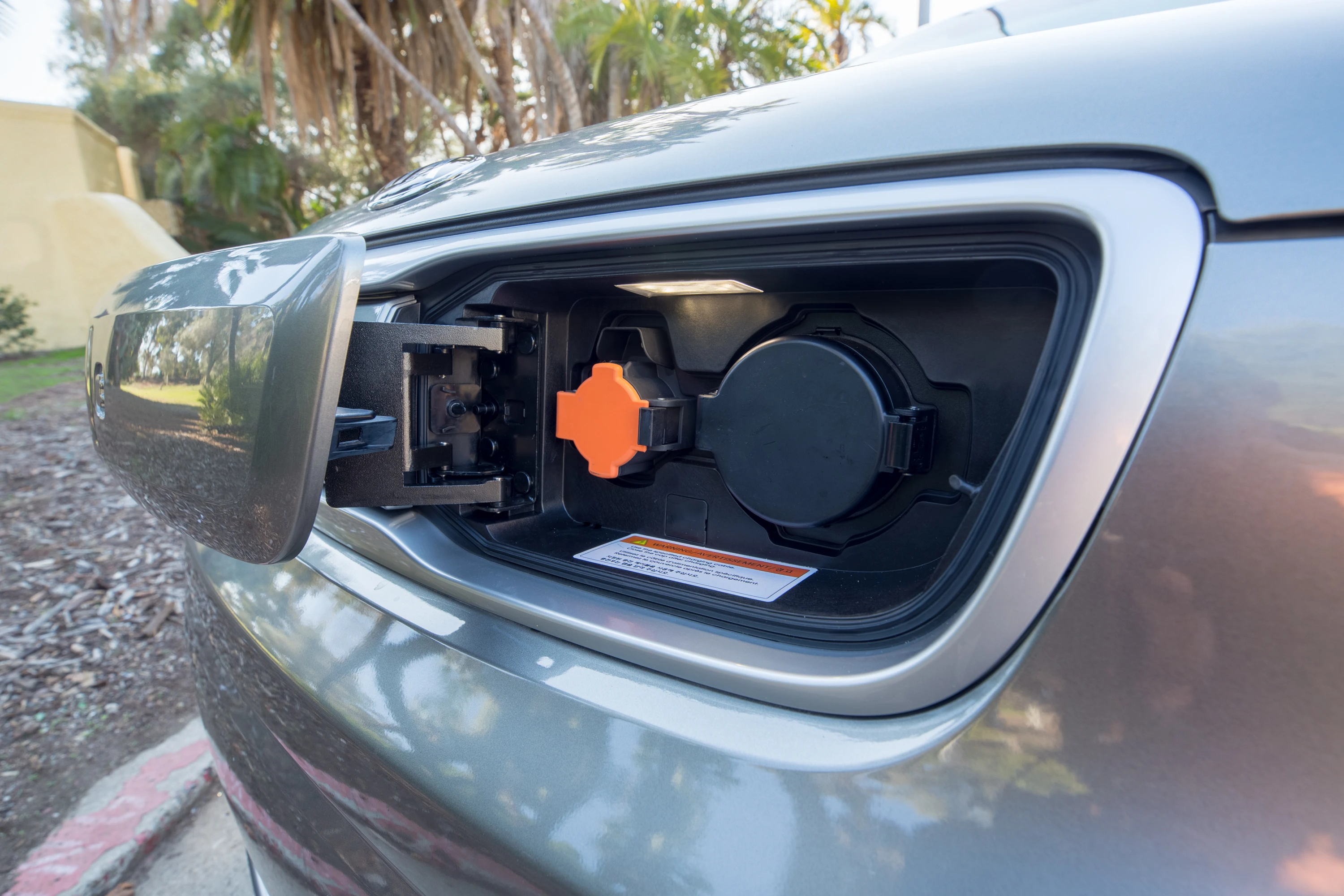 Kia Soul EV 30 kWh chargport view