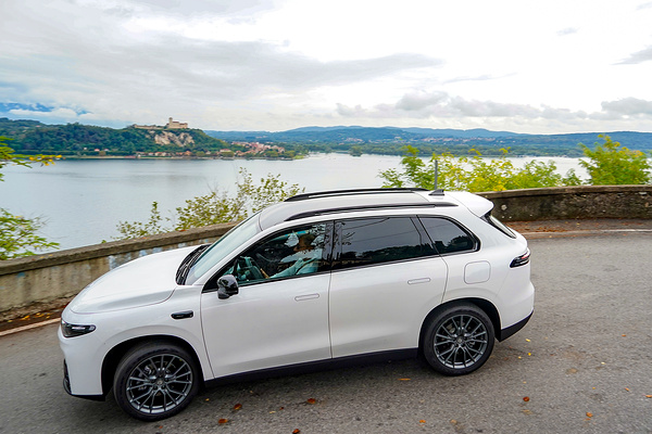 Leapmotor C10 69kWh RWD exterior view