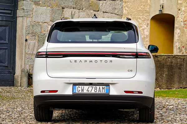 Leapmotor C10 69kWh RWD exterior view