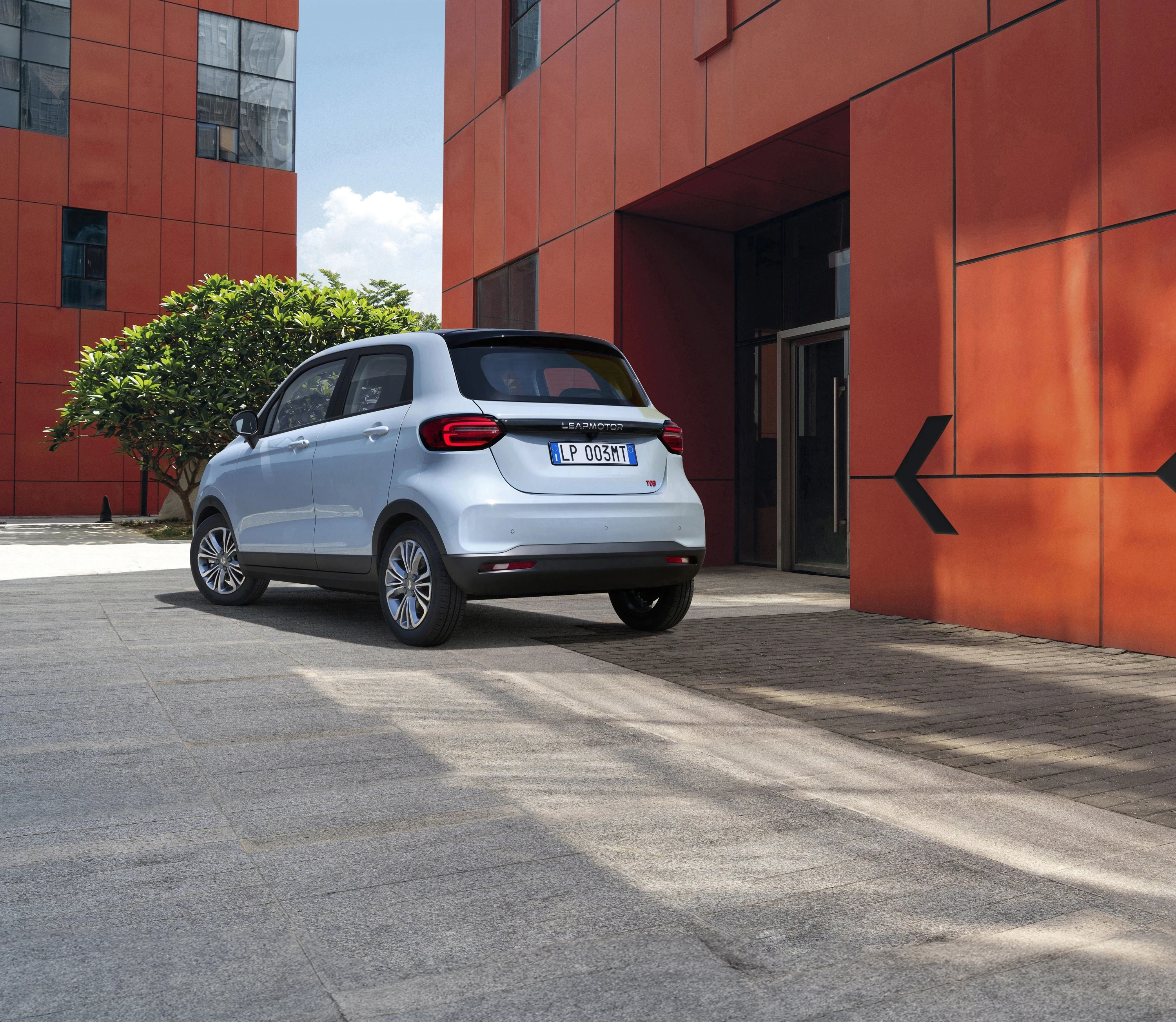 Leapmotor T03 37.3 kWh exterior view