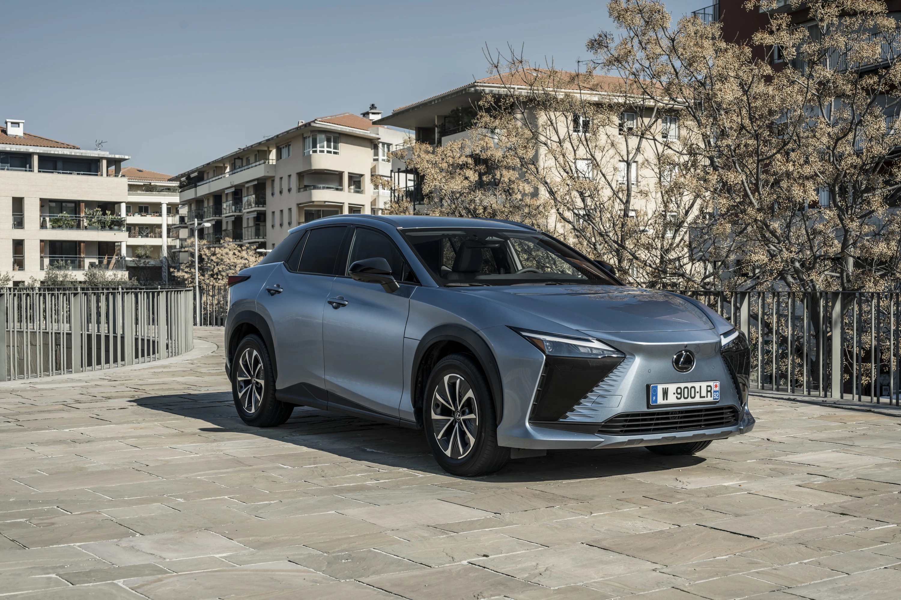 Lexus RZ 300e exterior view
