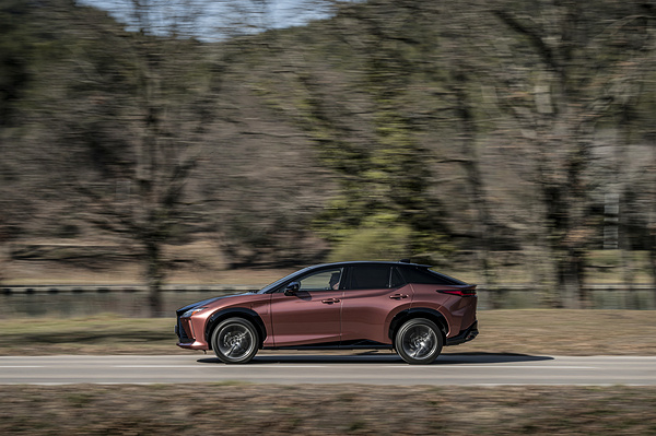 Lexus RZ 450e exterior view