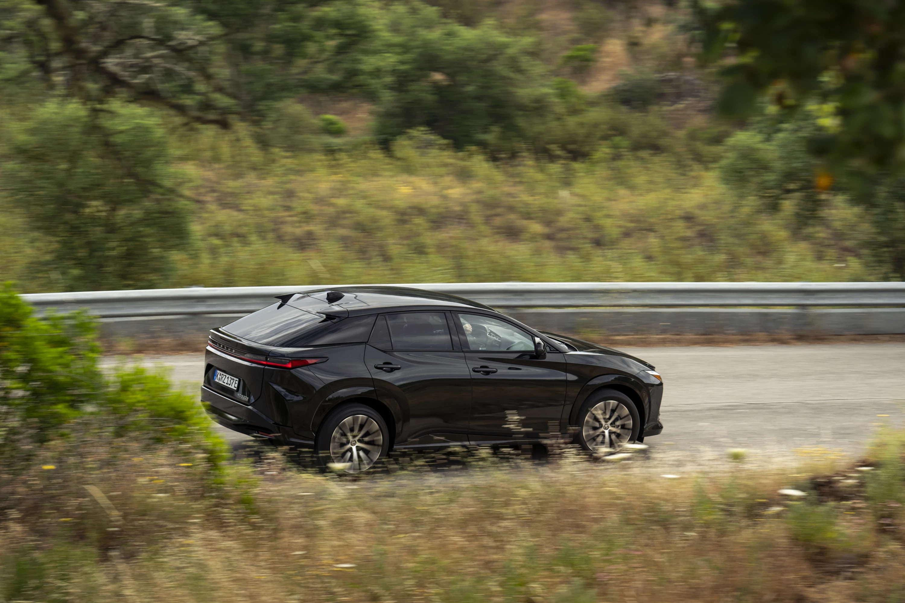 Lexus RZ 500e exterior view