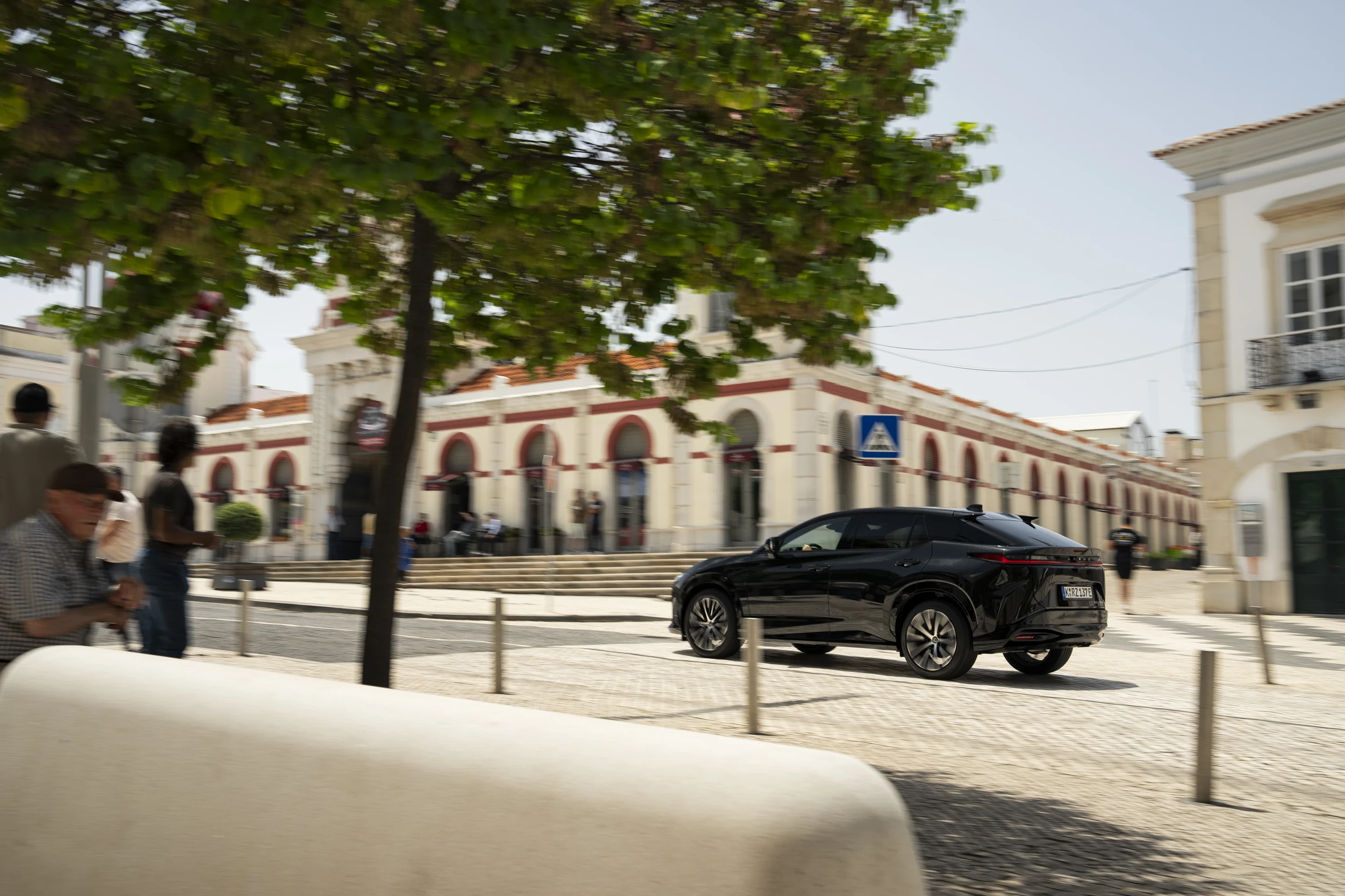 Lexus RZ 500e exterior view