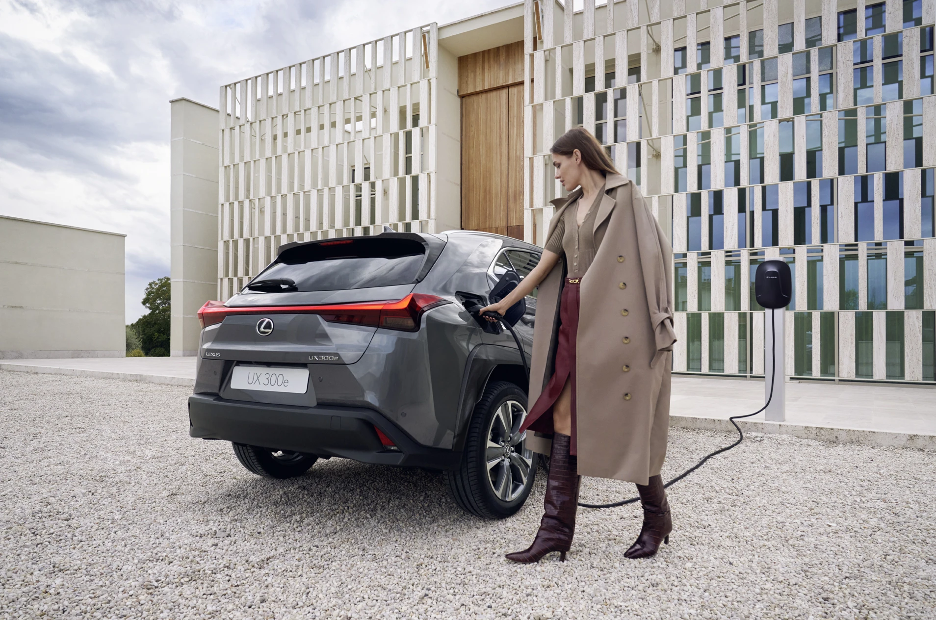 Lexus UX 300e charging view
