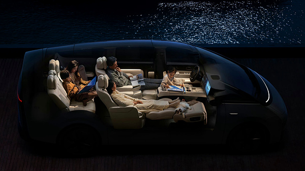Li Auto MEGA interior view
