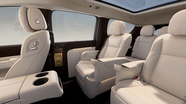 Li Auto MEGA secondrowseats view