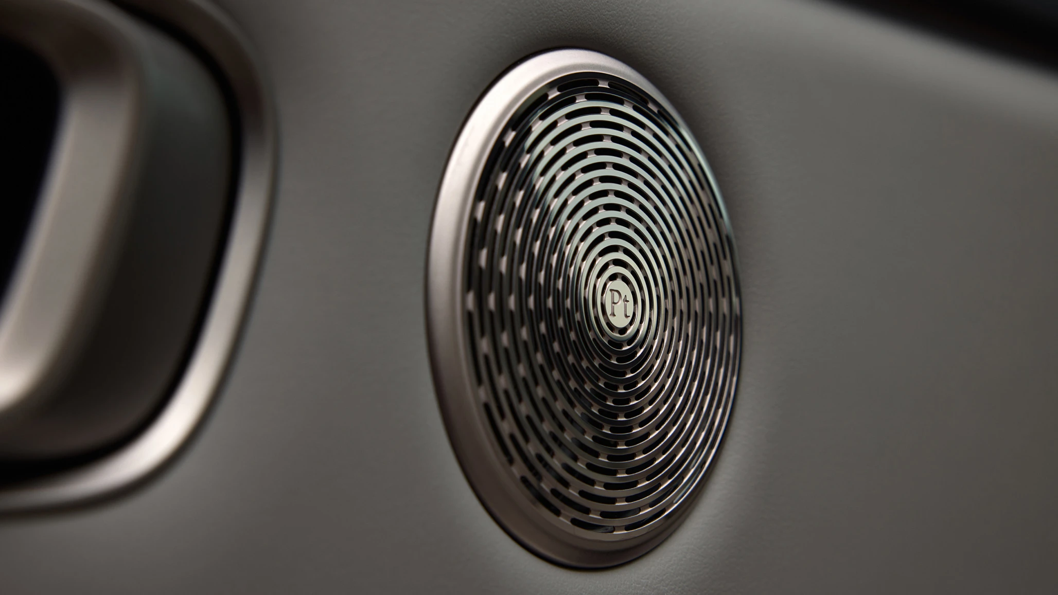 Li Auto i6 87.3 kWh AWD speakers view