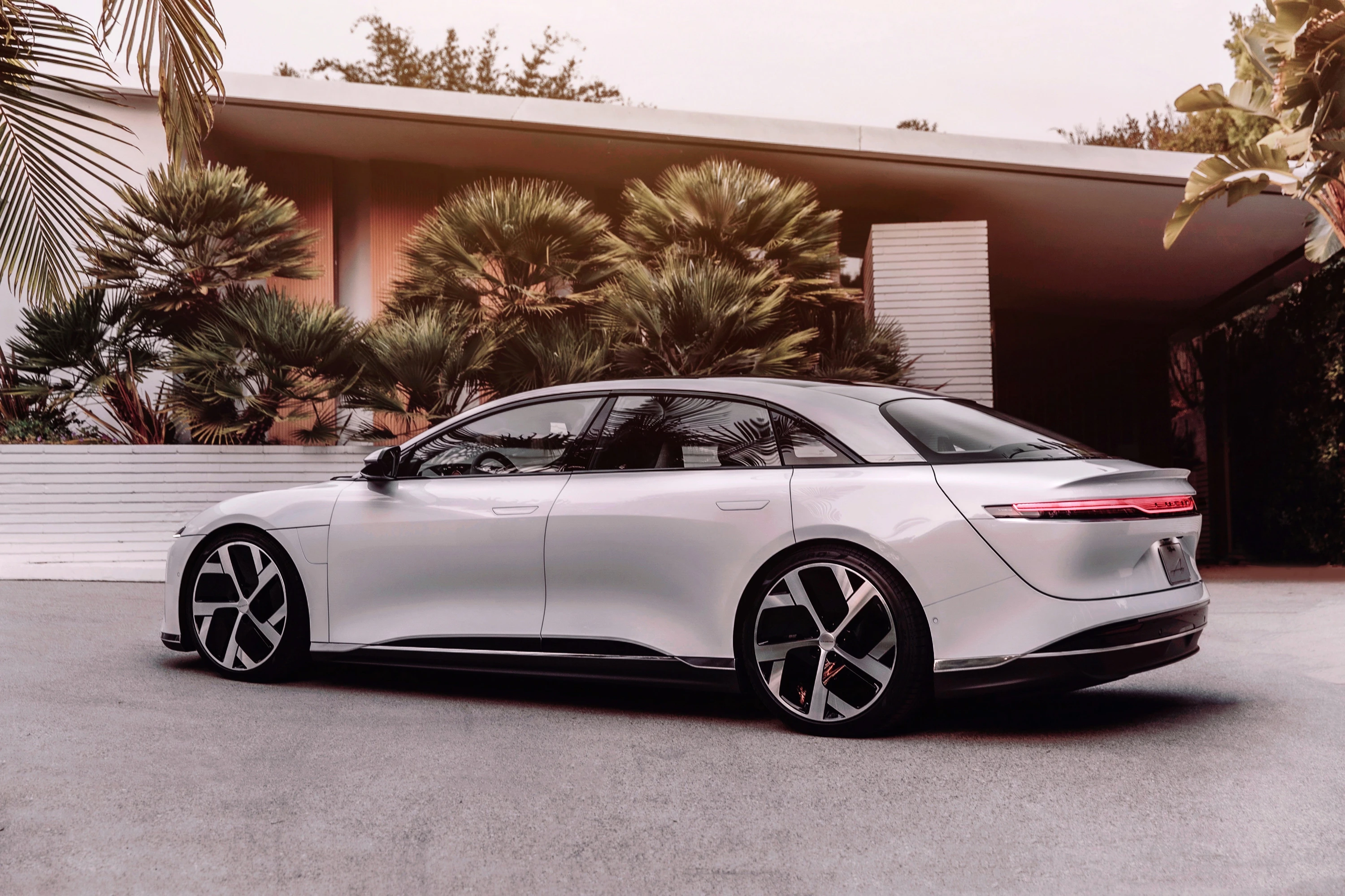 Lucid Air Dream Edition Performance exterior view
