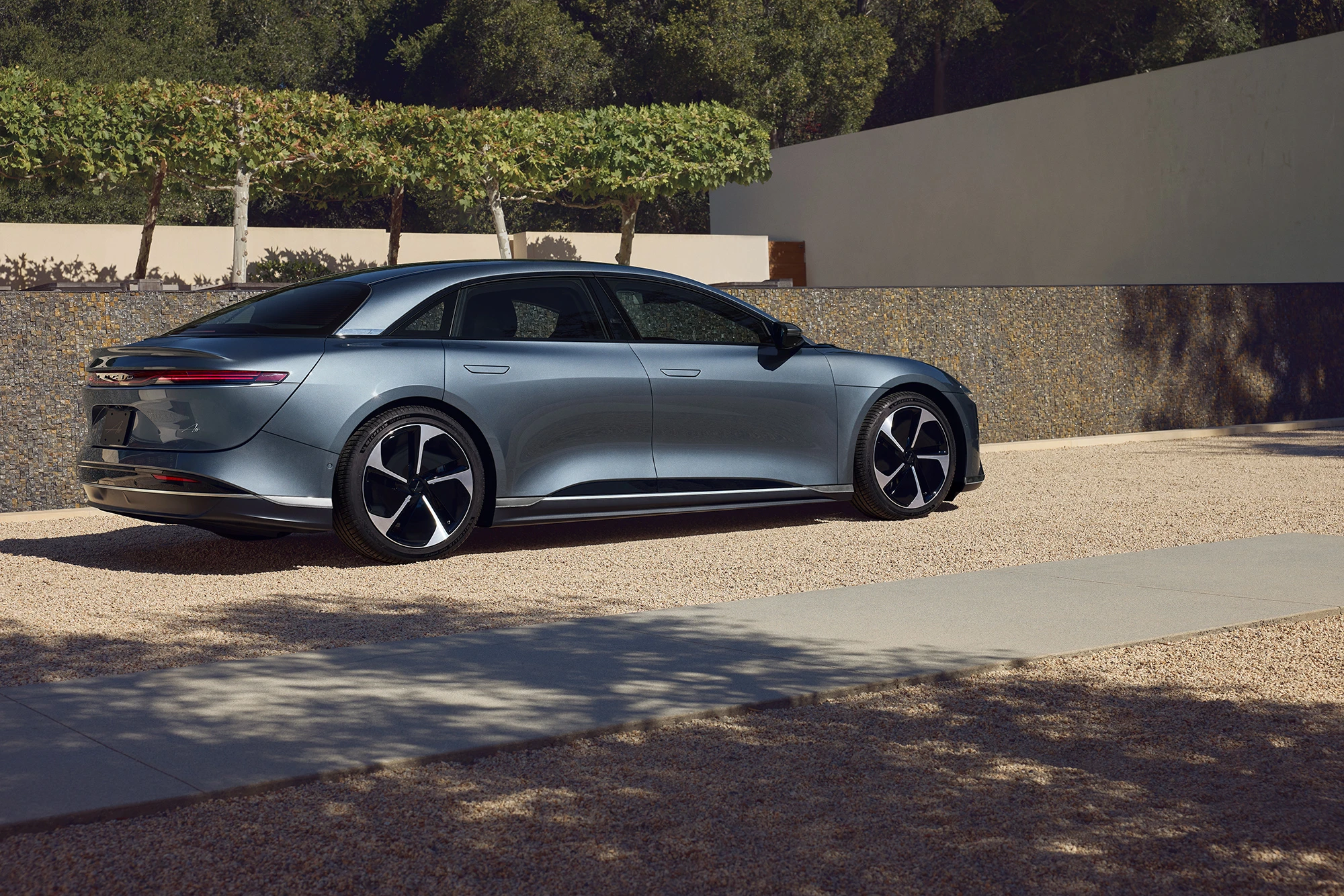 Lucid Air Pure exterior view