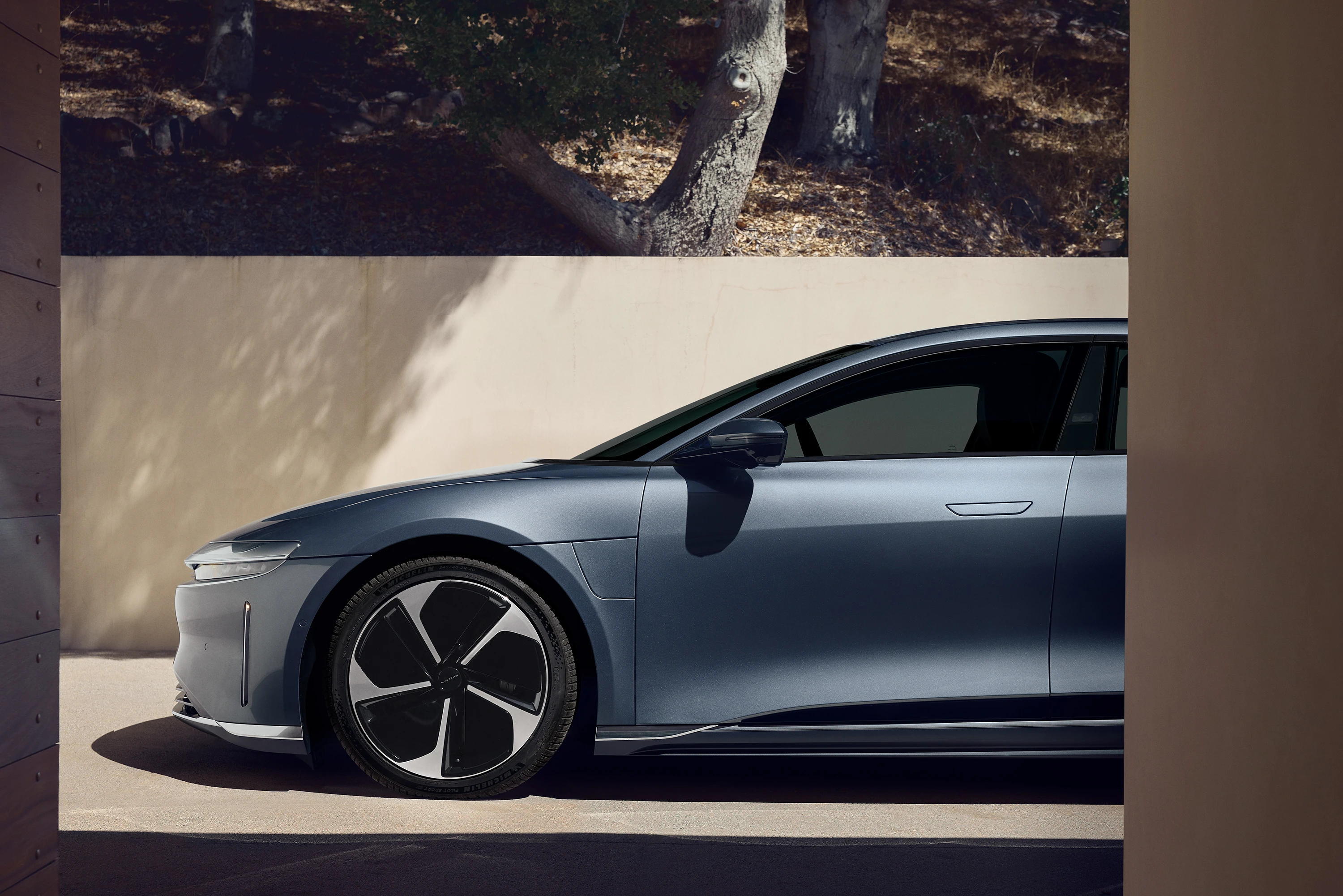 Lucid Air Pure wheels view