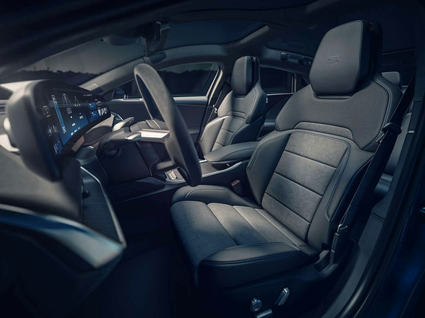 Lucid Air Sapphire screens view