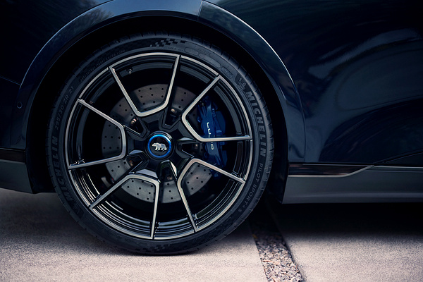 Lucid Air Sapphire wheels view