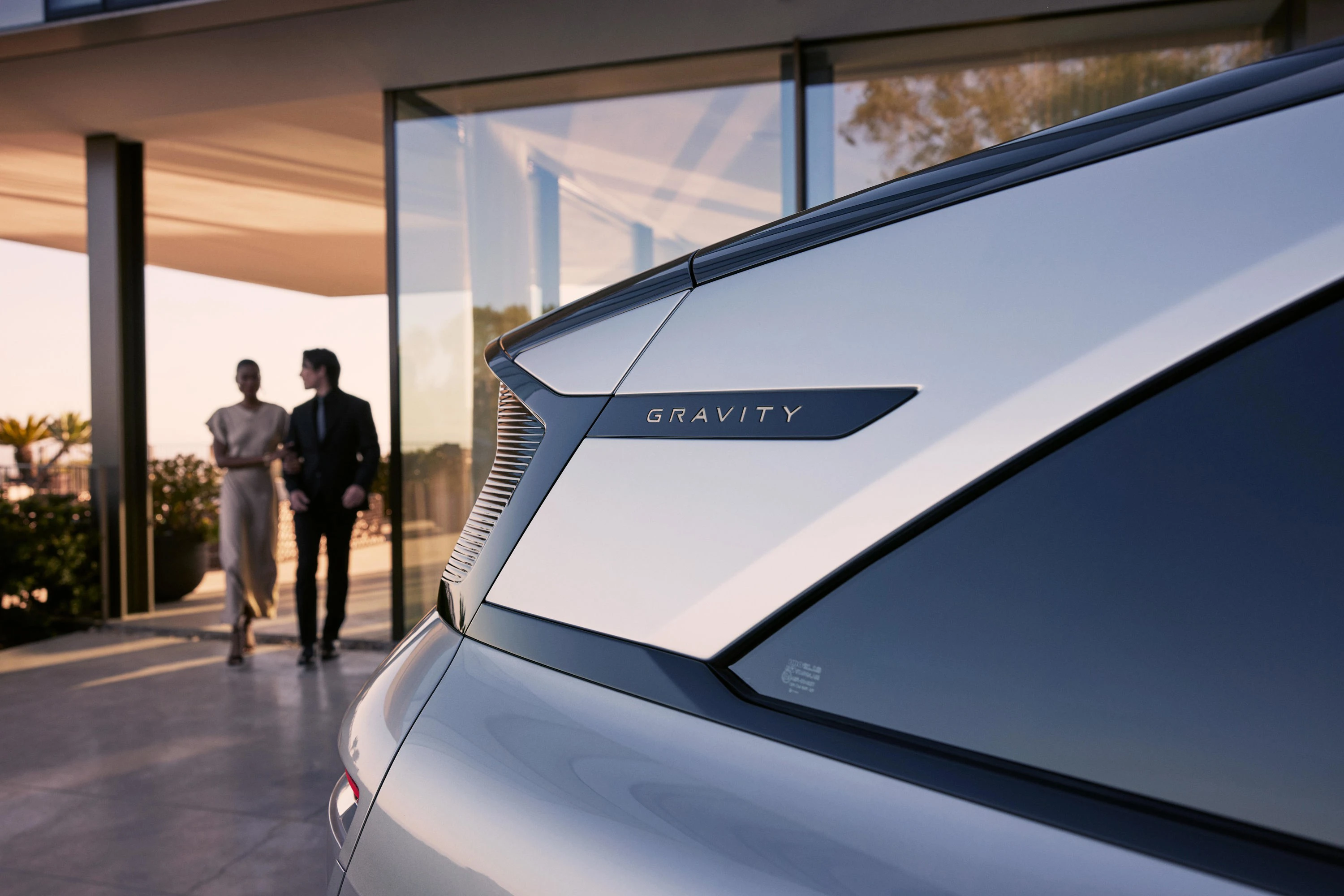 Lucid Gravity Grand Touring exterior view