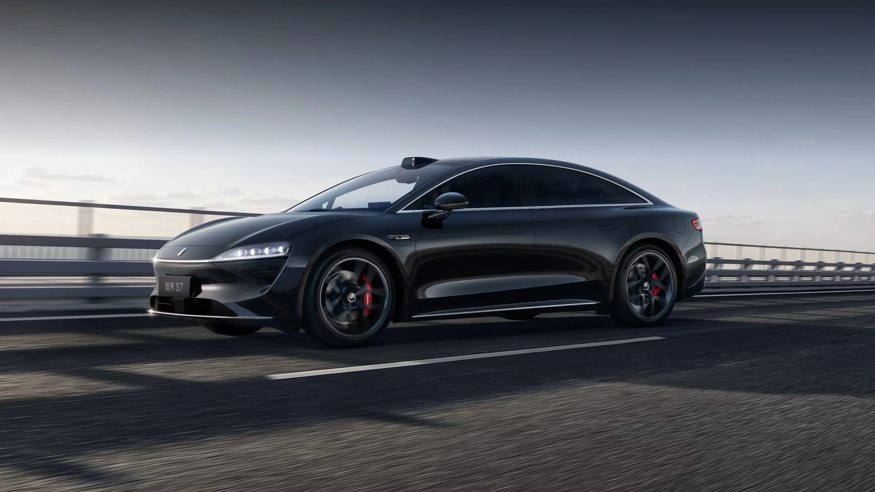 Luxeed S7 RWD 62 kWh electric vehicle variant