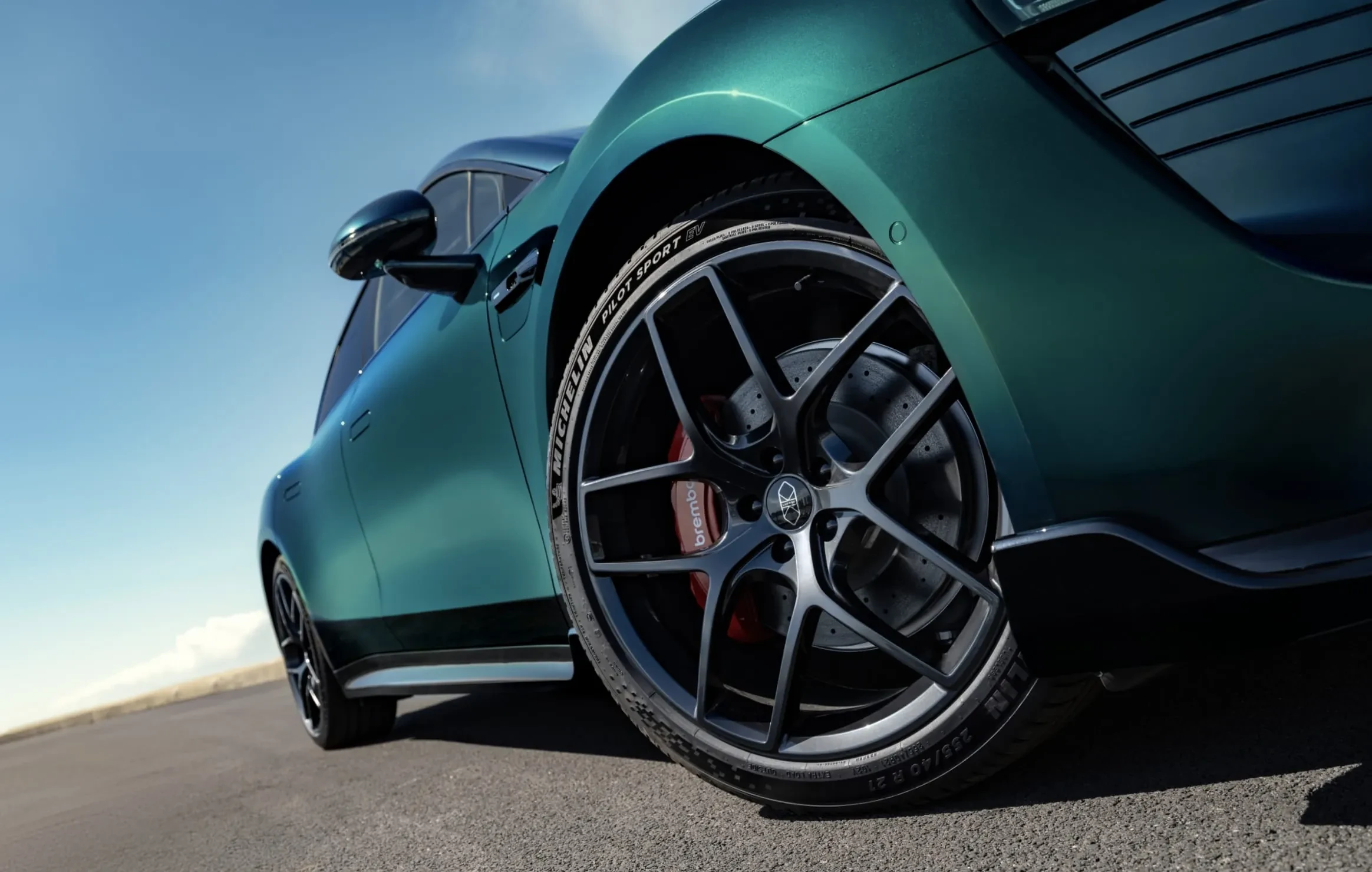 Luxeed S7 RWD 62 kWh wheels view