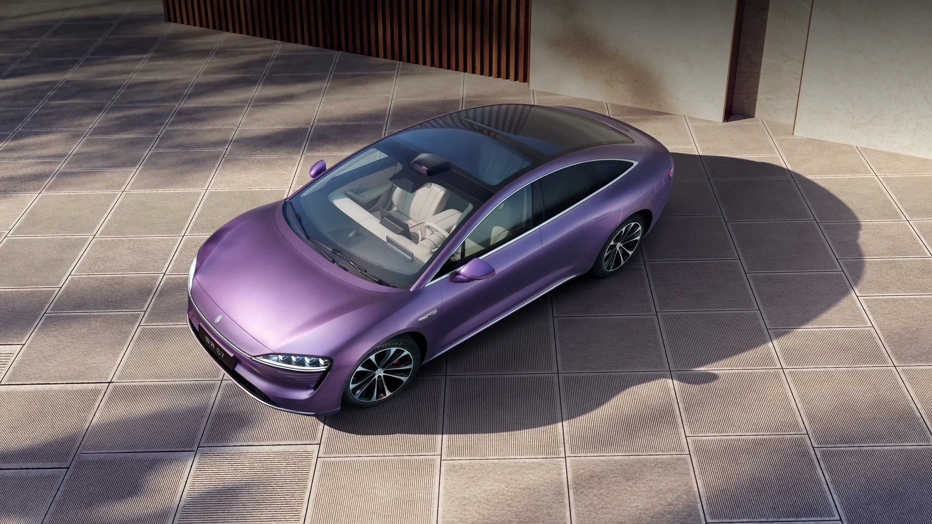 Luxeed S7 RWD 82 kWh exterior view