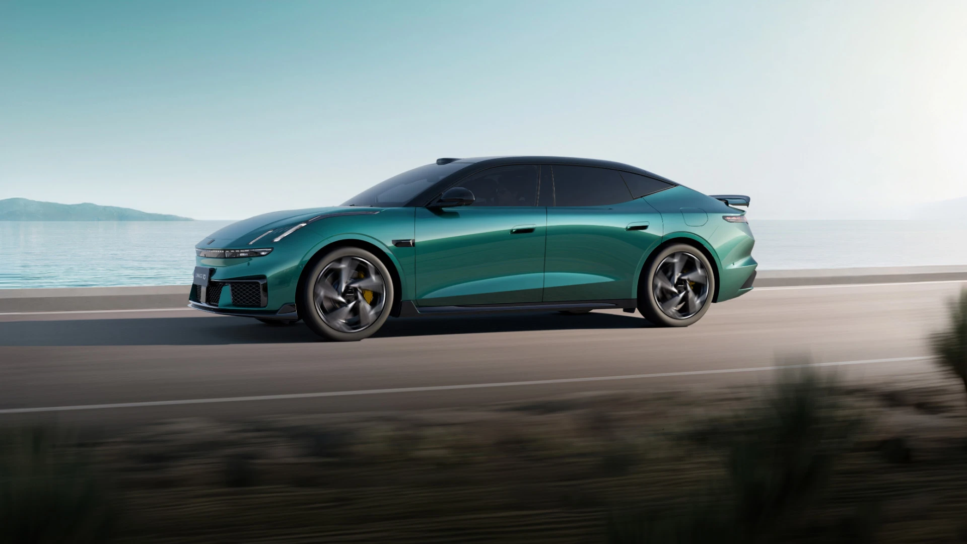 Lynk & Co 10 77 kWh RWD exterior view