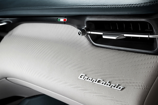 Maserati GranCabrio Folgore details view