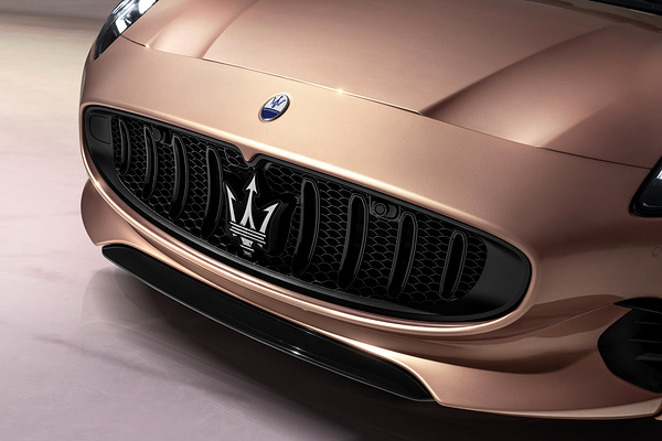 Maserati GranCabrio Folgore details view