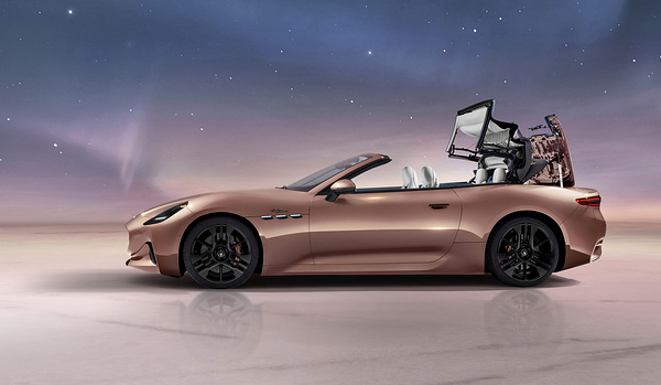 Maserati GranCabrio Folgore exterior view