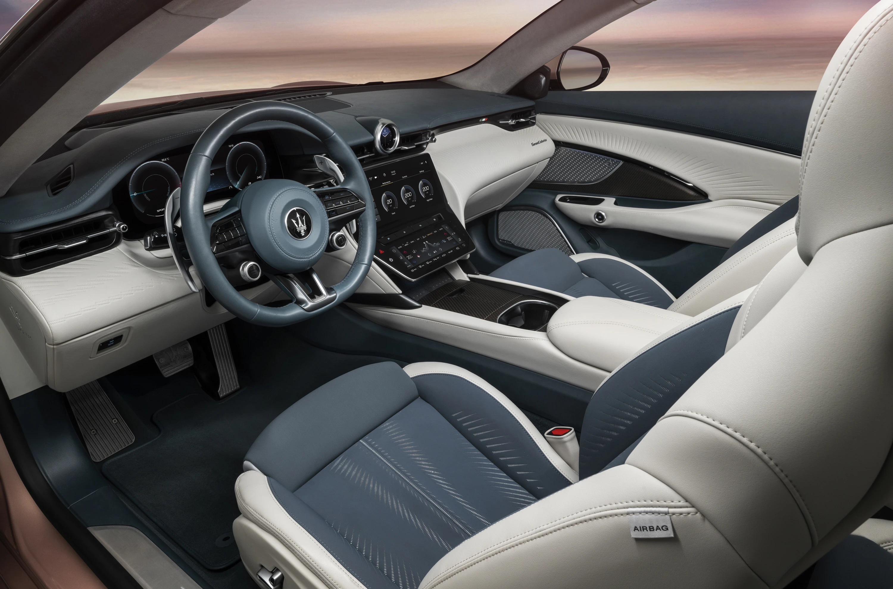 Maserati GranCabrio Folgore interior view