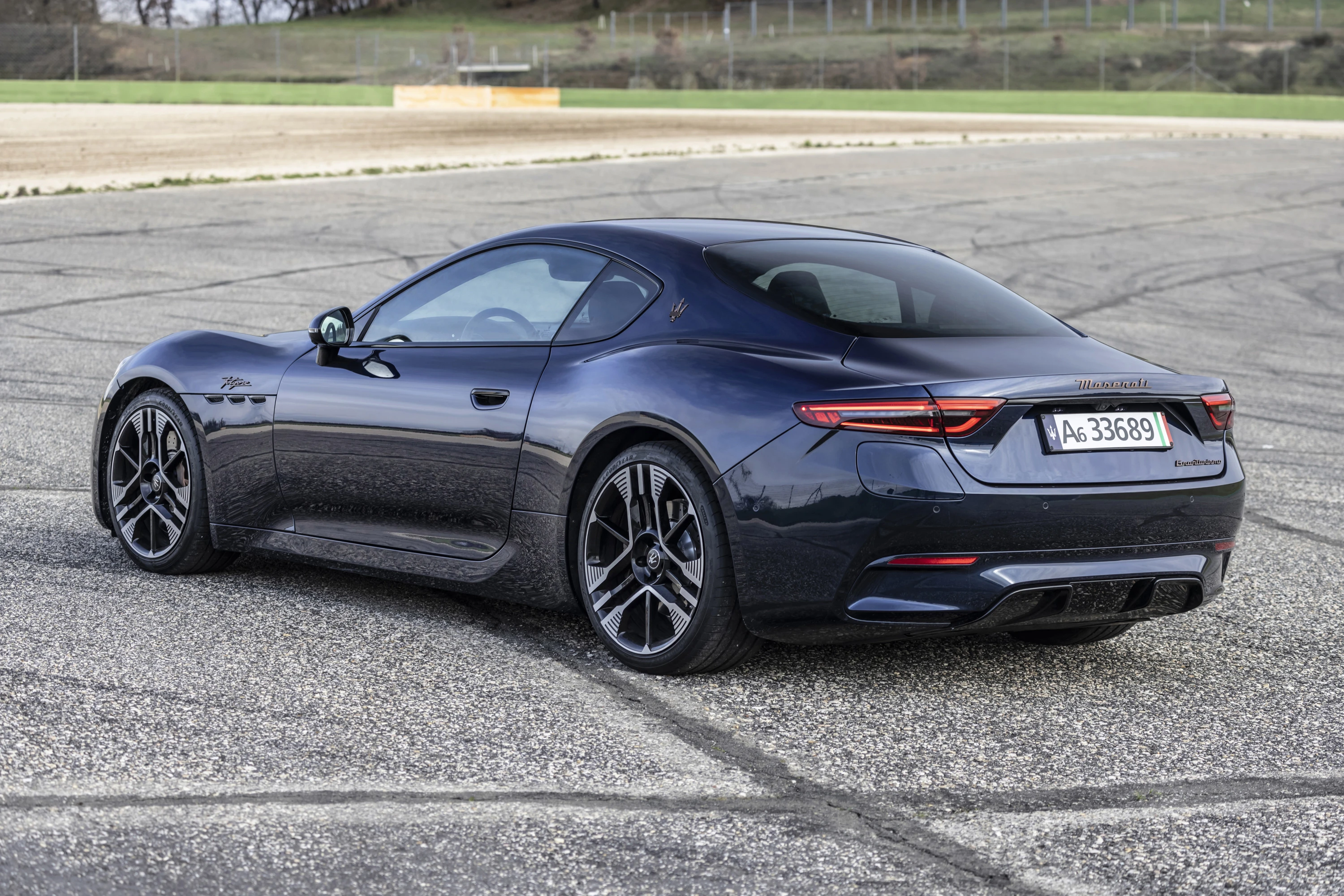 Maserati GranTurismo Folgore exterior view