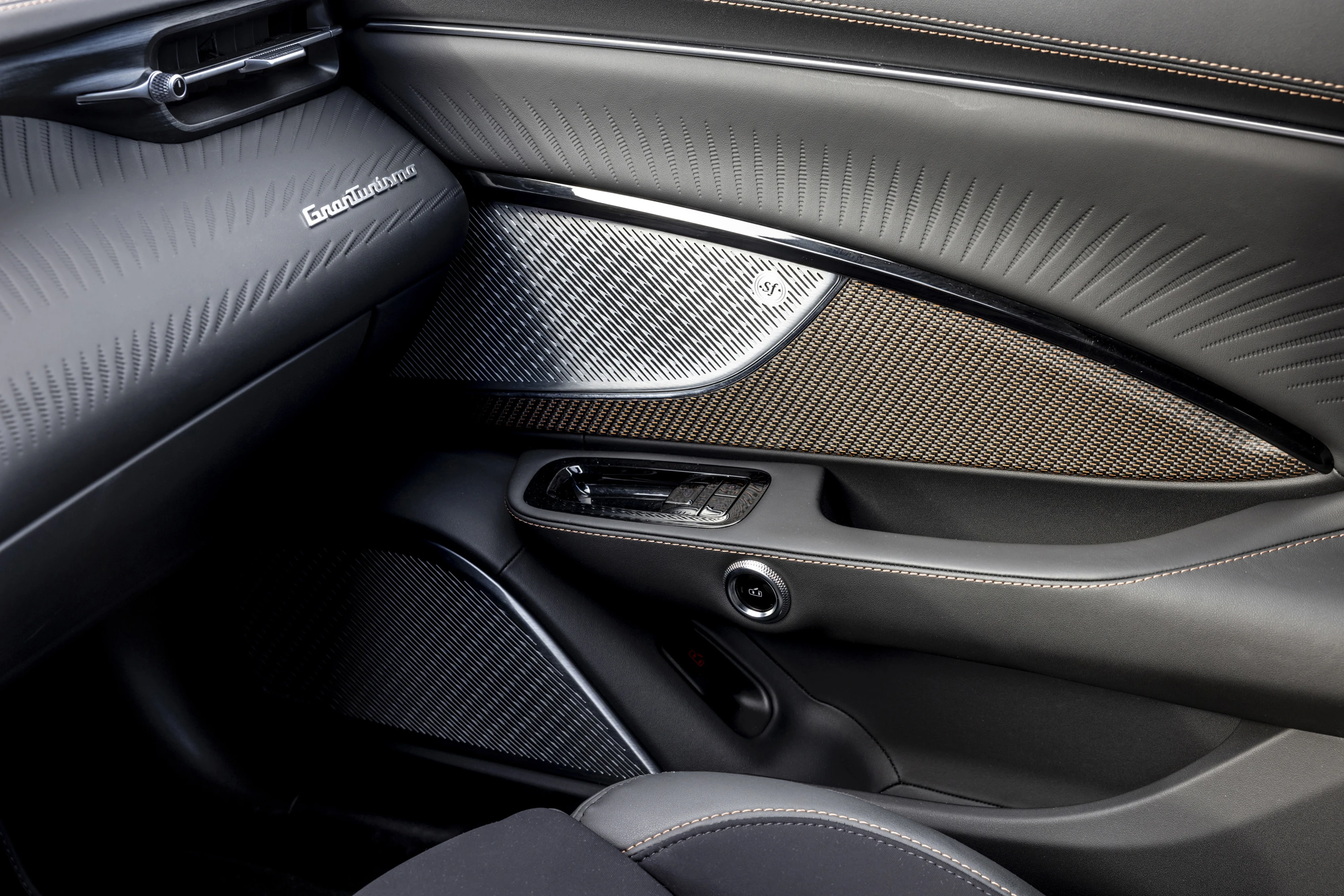 Maserati GranTurismo Folgore speakers view