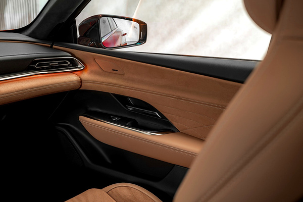 Mazda 6e details view