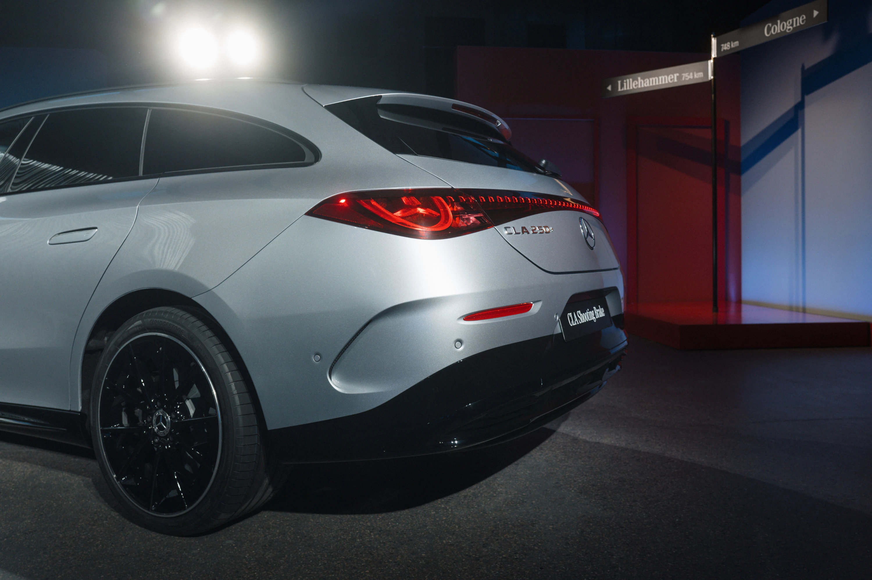 Mercedes CLA 200 Shooting Brake taillights view