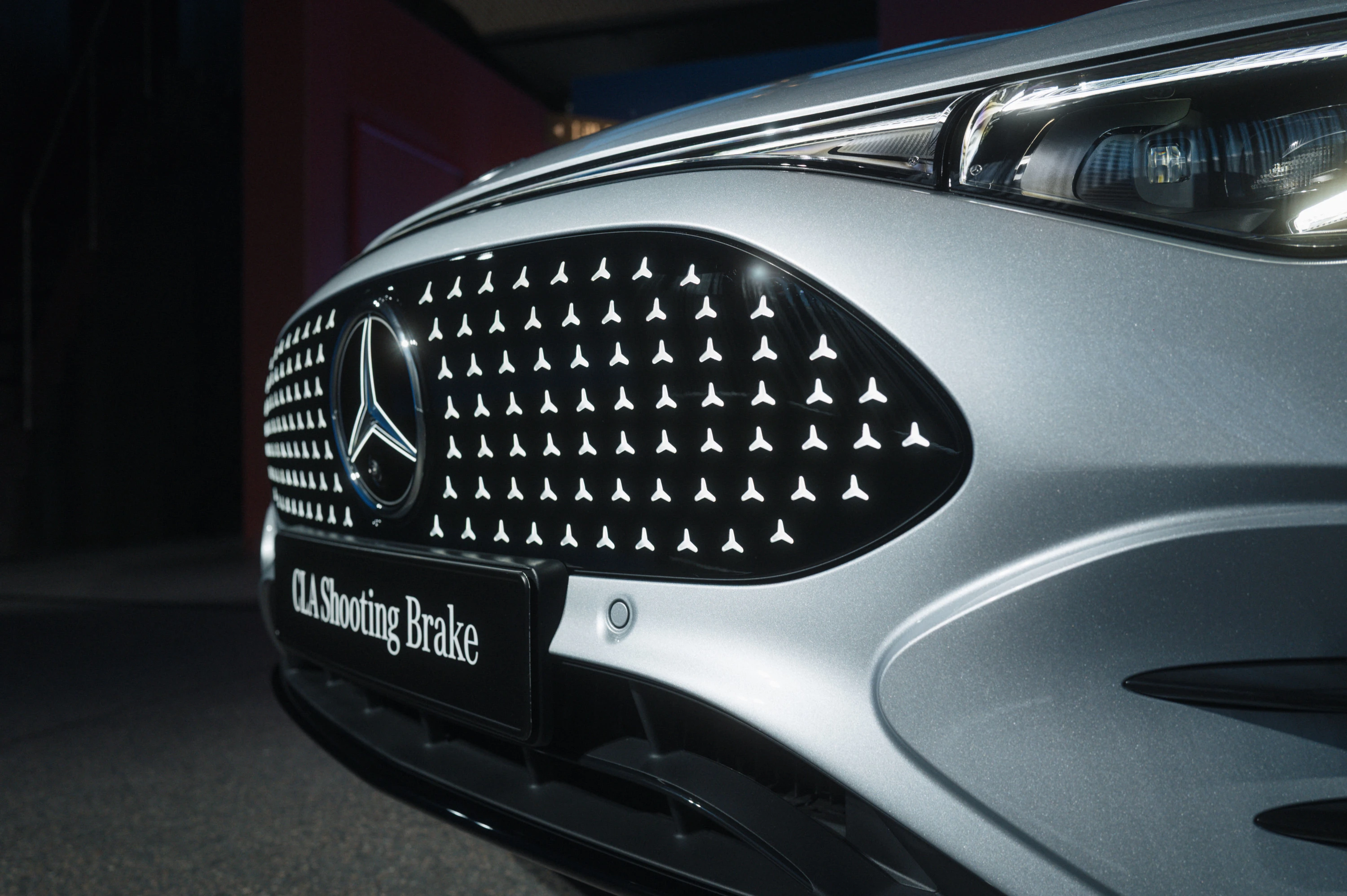Mercedes CLA 350 4MATIC Shooting Brake details view