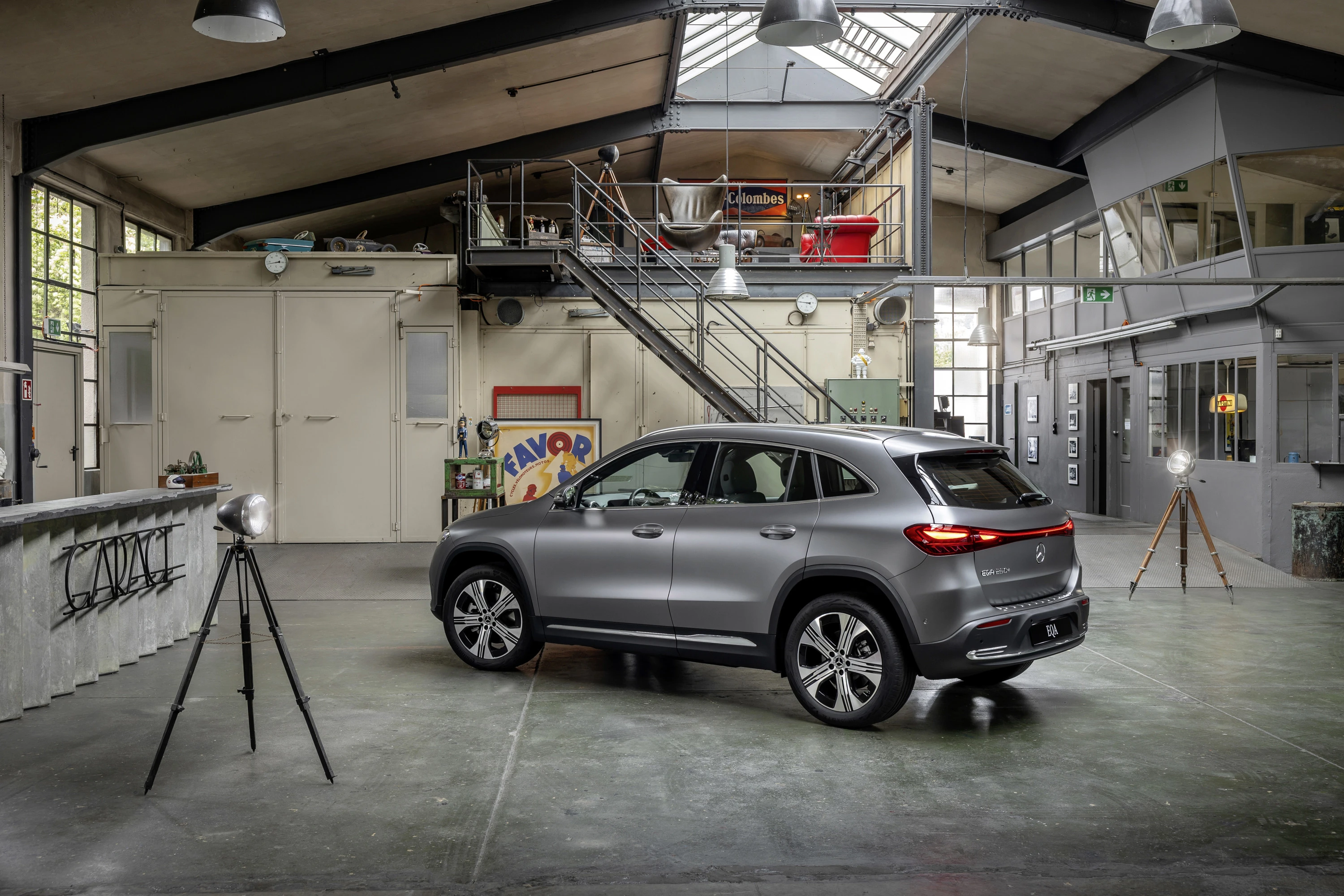 Mercedes-EQ EQA 250+ exterior view