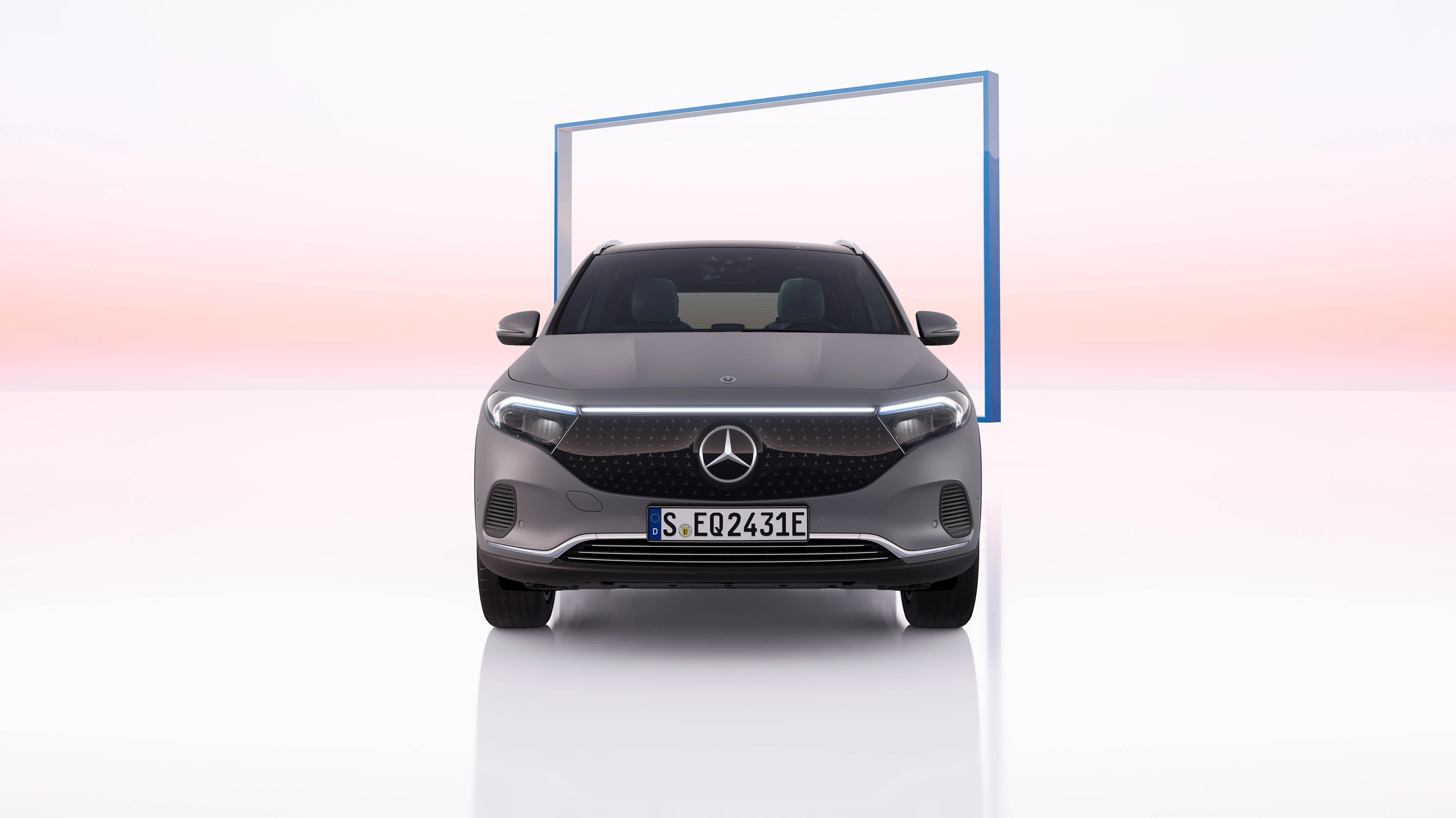 Mercedes-EQ EQA 250+ exterior view