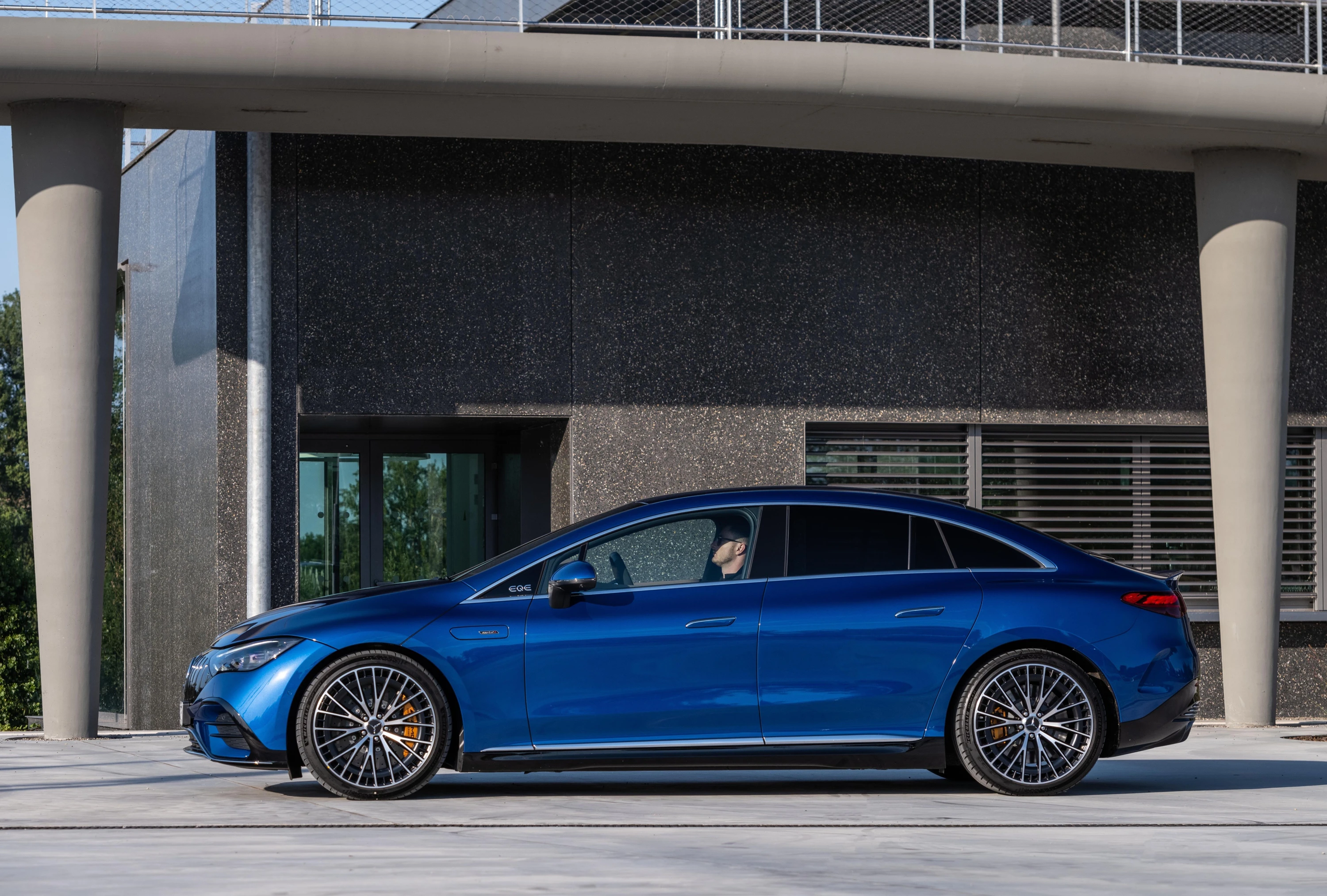 Mercedes-AMG EQE 43 4MATIC exterior view